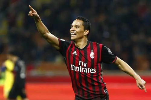 Bacca segna 2 gol e sbaglia un rigore: il Milan si prende il 6° posto dell'Inter