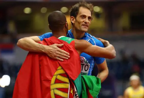 Infinito Donato, salti d'argento A 40 anni il terzo podio indoor