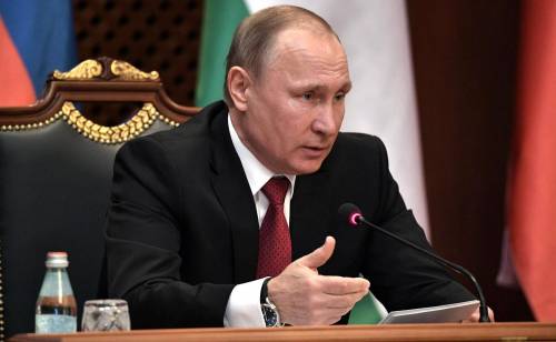 Sanzioni, ritorsione di Putin: "Espulsi 755 diplomatici Usa"