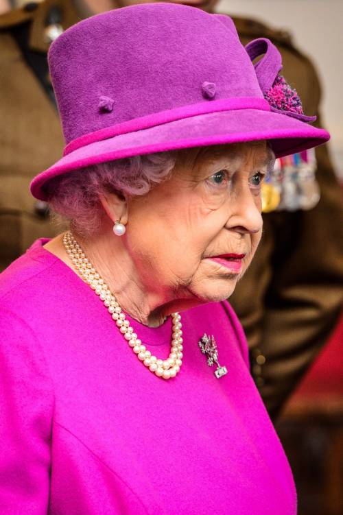 La Regina Elisabetta II va ancora a cavallo a quasi 91 anni