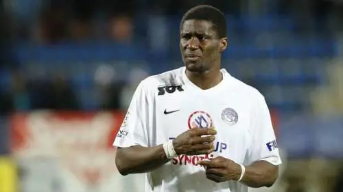 Konè non ha il vizio del gol, ma di salvare la vita