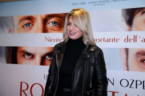 Emma Marrone omaggia le donne