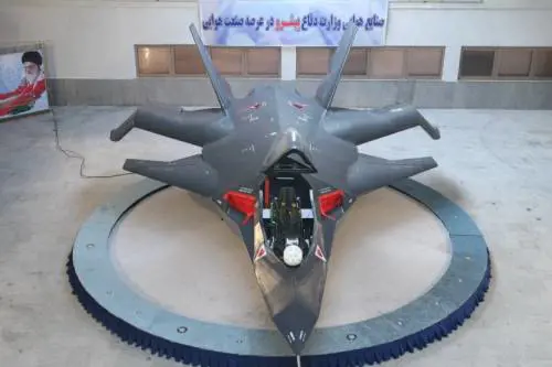 Iran: "Tra poche ore sveleremo al mondo un nuovo caccia"