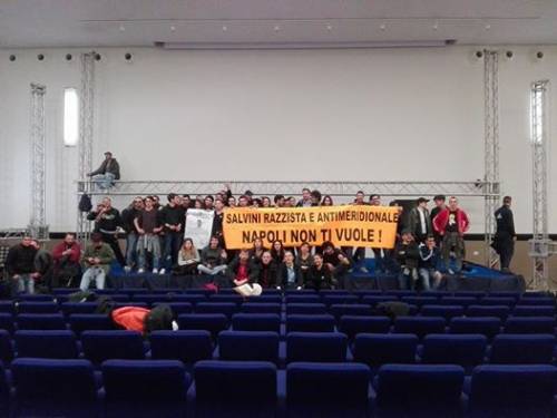 "Annullato il comizio di Salvini". Ma il prefetto conferma la manifestazione