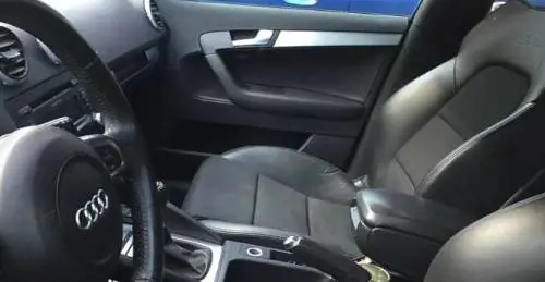 La denuncia di Donzelli: "Auto di lusso ma vivono nelle case popolari"