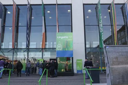 Il patto tra generazioni Pd: figli e nonni liquidano i padri