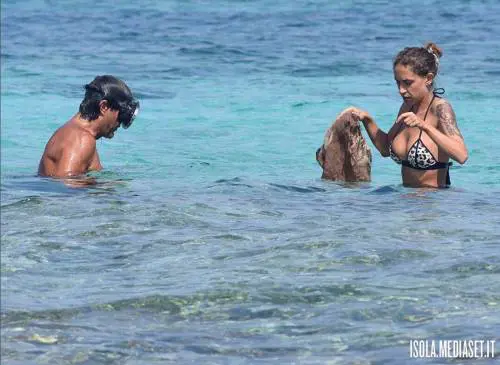 Isola dei Famosi 2017, i momenti sexy