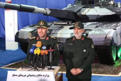 L'Iran svela il Karrar, il carro armato di ultima generazione
