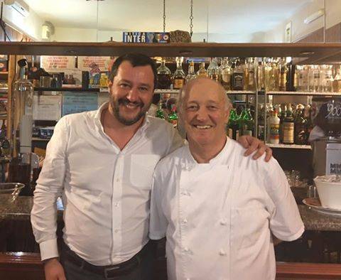 Salvini a cena dall'oste che ha ucciso il ladro: "Una brava persona"