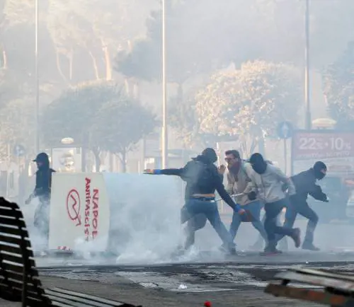 Lo Stato non siete voi