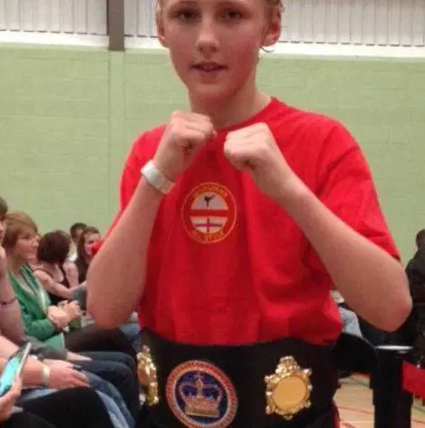Gb, giovane campione di kickboxing muore a 14 anni dopo un incontro