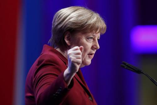 La Merkel dichiara guerra alle "fake news"