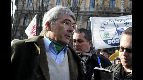 "È solo un gioco delle parti per non regalare voti alla Meloni"