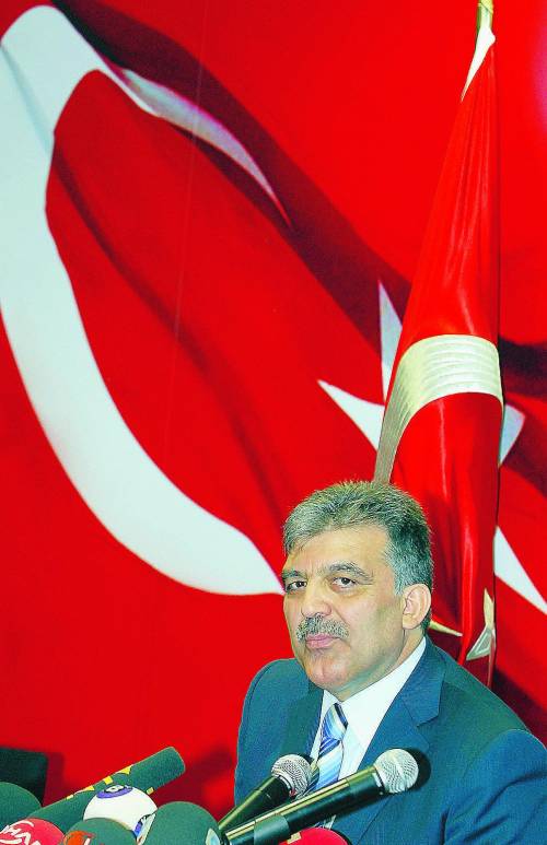 "Con Gül presidente la Turchia dovrà indossare il velo"