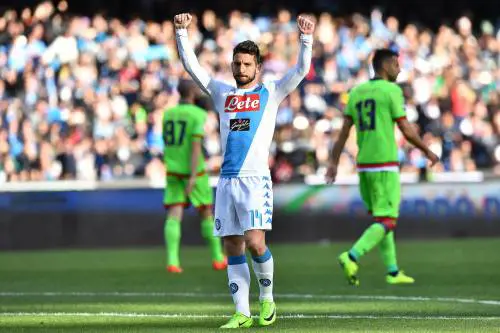 Mertens-Napoli, rinnovo complicato: l'Inter piomba sul belga