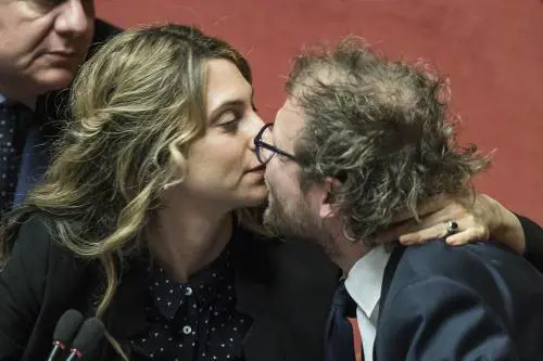 Lotti scarica Renzi: "Uscire dal Pd? Operazione senza senso"