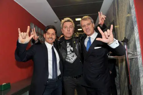 Radio corsare, rock o sofisticate Mediaset è il primo polo in Italia