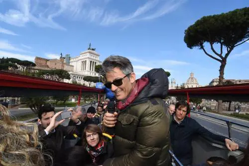 Il dolore segreto di Fiorello: "Così ho perso mio papà"
