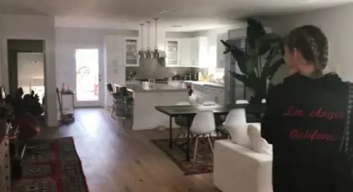 Chiara Ferragni mostra la nuova casa. Ma sui social scatta la protesta