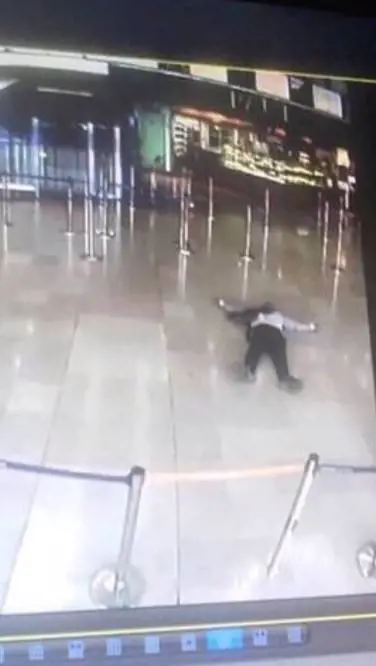 Orly, l'aggressore era un musulmano radicalizzato e già schedato dai servizi segreti