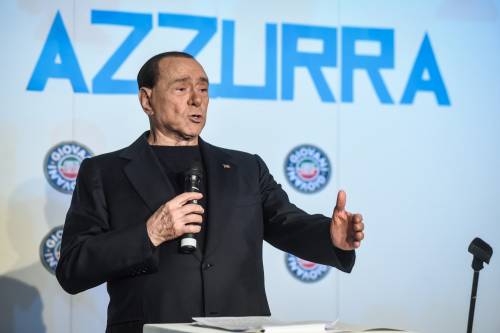 Berlusconi: "No tasse su casa e prima auto. E poi pensioni minime per tutti"