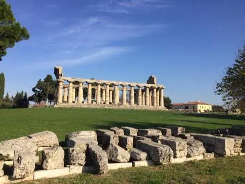 "Meglio i volontari", è guerra tra il Fai e le guide turistiche