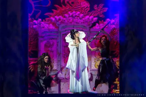 "La regina di ghiaccio", il nuovo show di Lorella Cuccarini