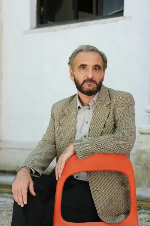 "La vera letteratura vive di ossessioni La mia? È l'infanzia"