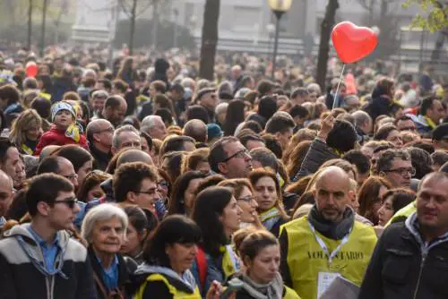 La voce di un parroco tra celle e quartieri
