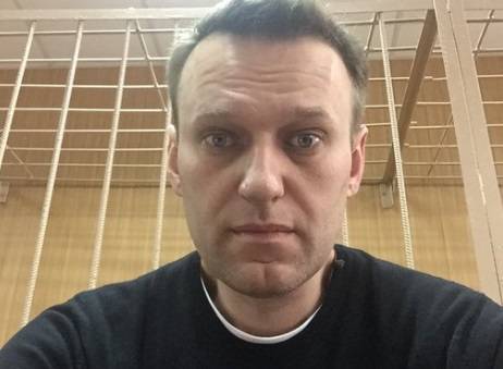 Selfie di Navalny dal tribunale