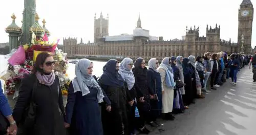 La ribellione dei figli è la nostra speranza contro l'islam radicale