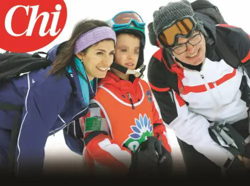 La vacanza di Virginia Raggi tra selfie e sci