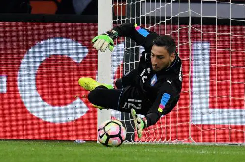 Psicosi Donnarumma: pagano i baby?