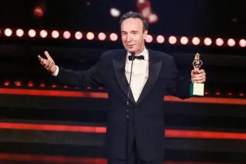 La dedica di Benigni alla moglie? Copiata da Sermonti