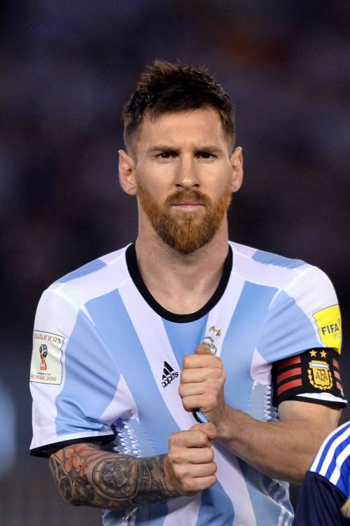 Messi si difende: "Parole al vento, non ho insultato l'assistente"