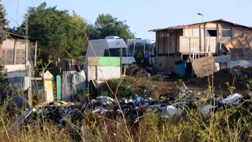 Rom che vivono in Italia, gli incredibili numeri del rapporto annuale