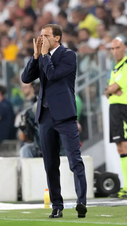 E Allegri lo lascia solo. "Fuori Mandzu e Dybala però Higuain è sereno"