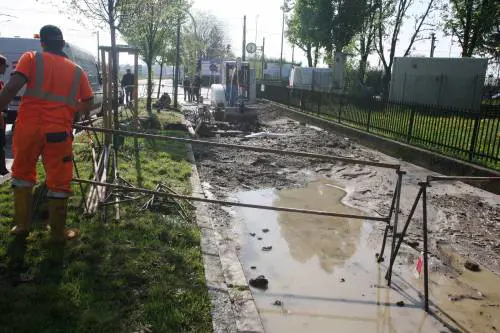 Altro tubo rotto: allagamenti e strade chiuse per dodici ore