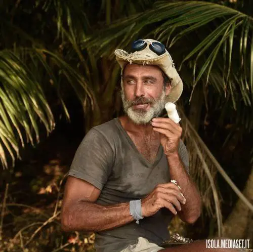 Isola 2017: Raz Degan e Giulio Base, chi sarà eliminato?