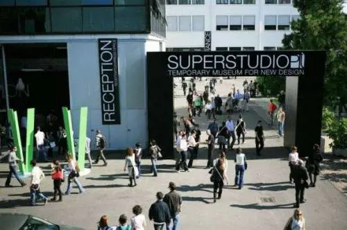 Minimalismo, esperimenti e storia sfilano tra Ventura, Tortona e Brera