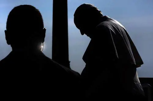 Egitto, il Papa sfida i terroristi: viaggio confermato