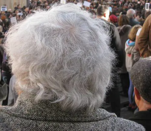 Con i capelli bianchi il cuore è più a rischio
