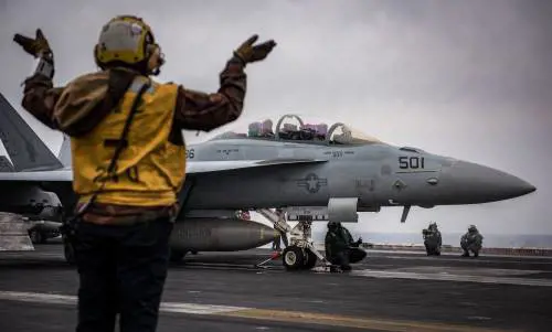 La reazione Usa alle minacce: "Possibili raid in Nord Corea"