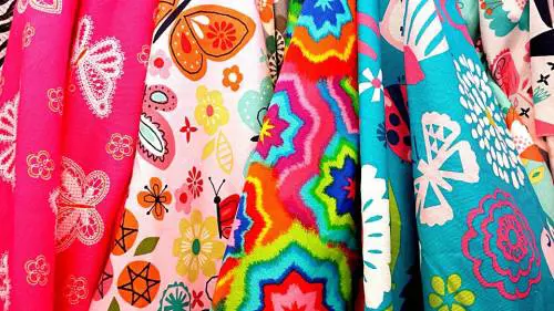 Moda: i tessuti migliori da indossare in primavera ed estate