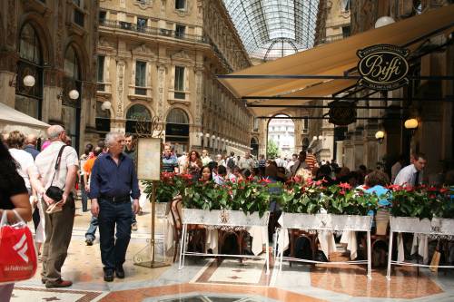 Tra Galleria e Dal Verme adesso i locali storici si sentono sotto sfratto