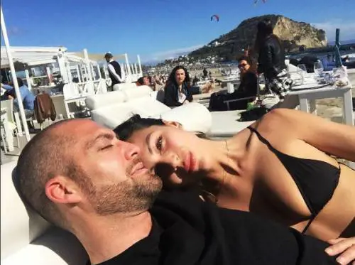 VIP in bikini per Pasqua