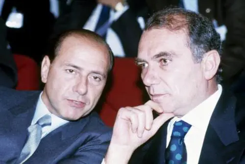 "So cosa sta provando oggi Silvio. È come vedere la moglie con un altro"