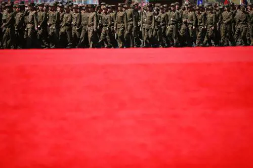 "Pronti alla guerra nucleare". E la Nord Corea mostra i missili