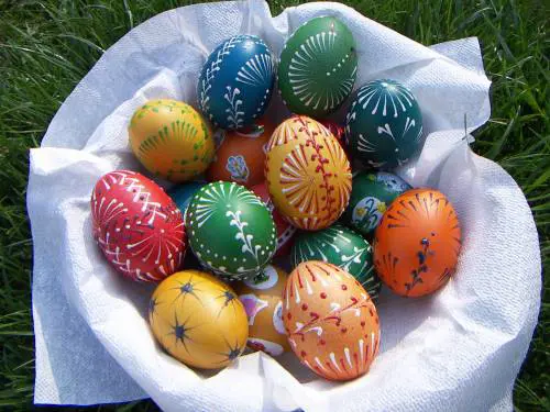 Pasqua alle porte ma molti pasticcieri pensano di chiudere