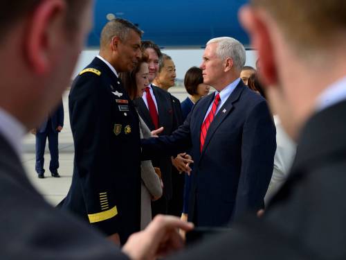 Carte segrete anche in casa di Mike Pence, ex vice di  Trump
